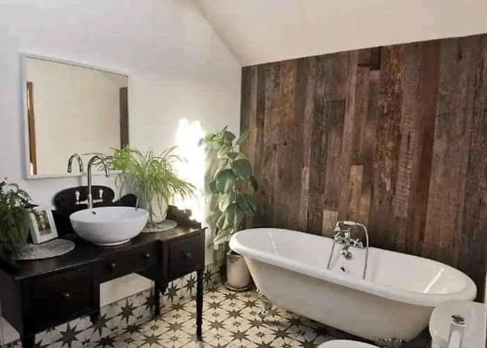 The Carton Store Loft Apt * Корк